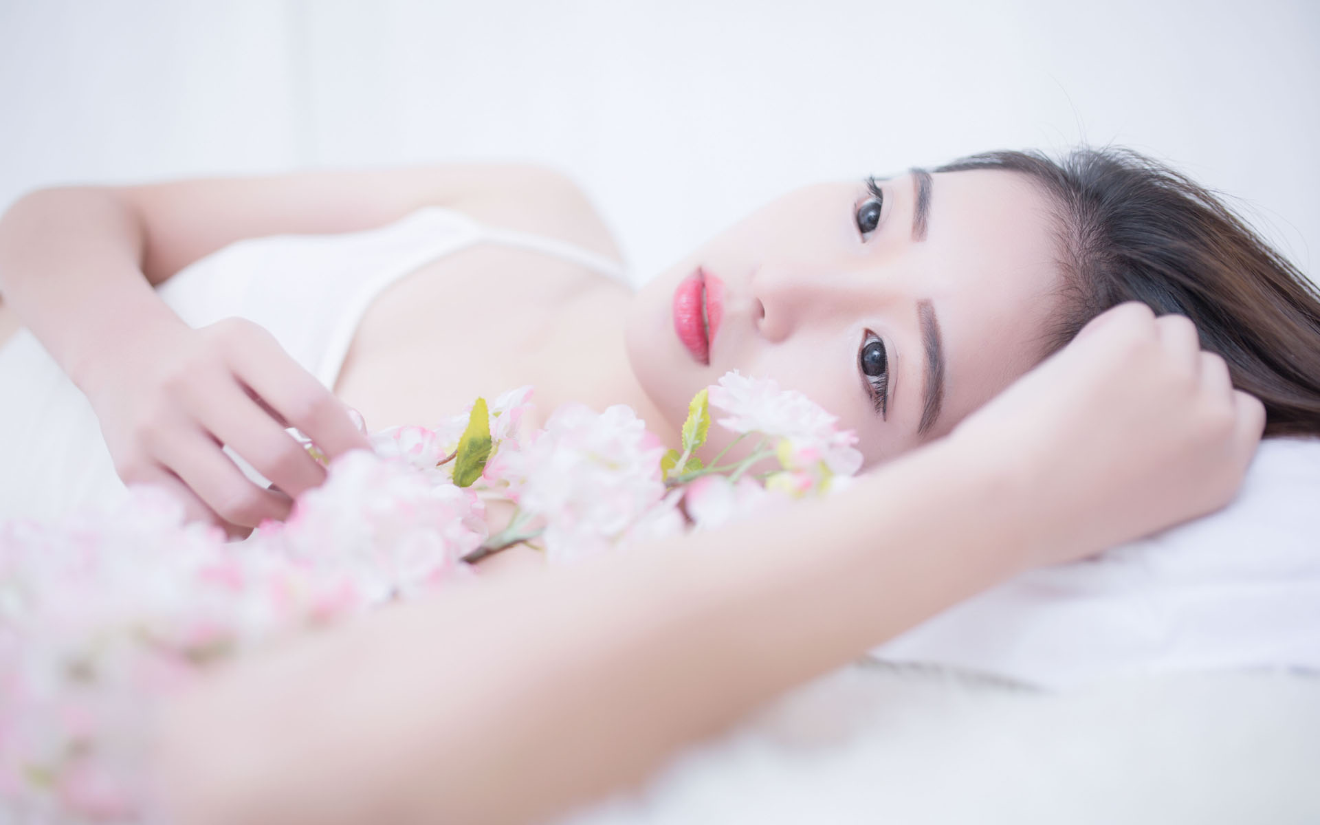 江西安远天空出现绚烂“七彩祥云”